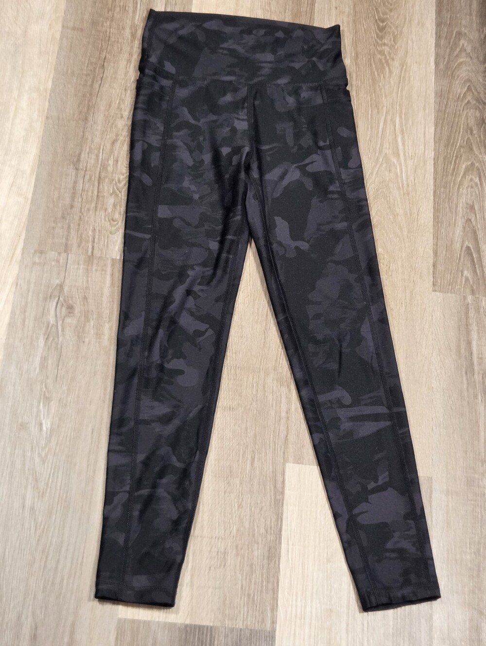 DSG Black Camo Youth Leggings Medium 10-12
